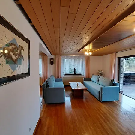 Apartma Zdessar - 160 M2 With Classic Car Garage! *